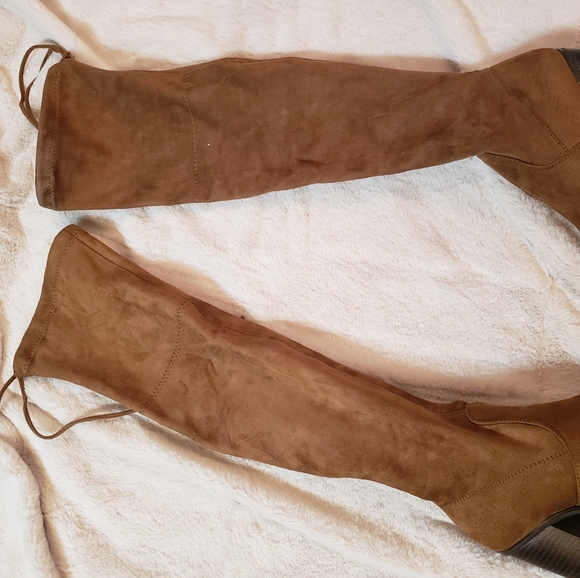 NEW Knee high boots, camel color with a tie back - Picture 2 of 5